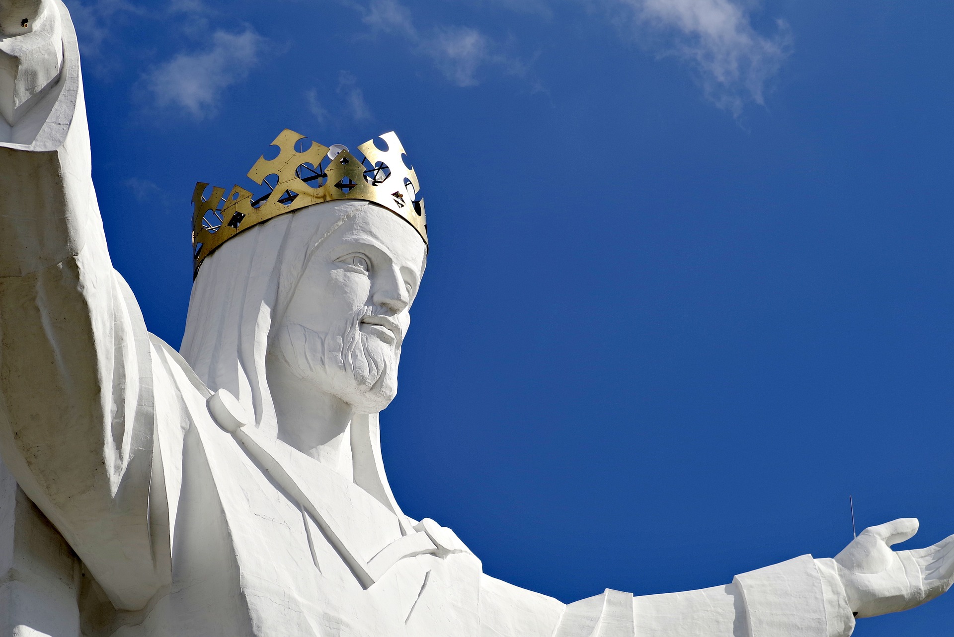 After His death for all humanity, Jesus is crowned King of all from today's reading with Wes Schaeffer.