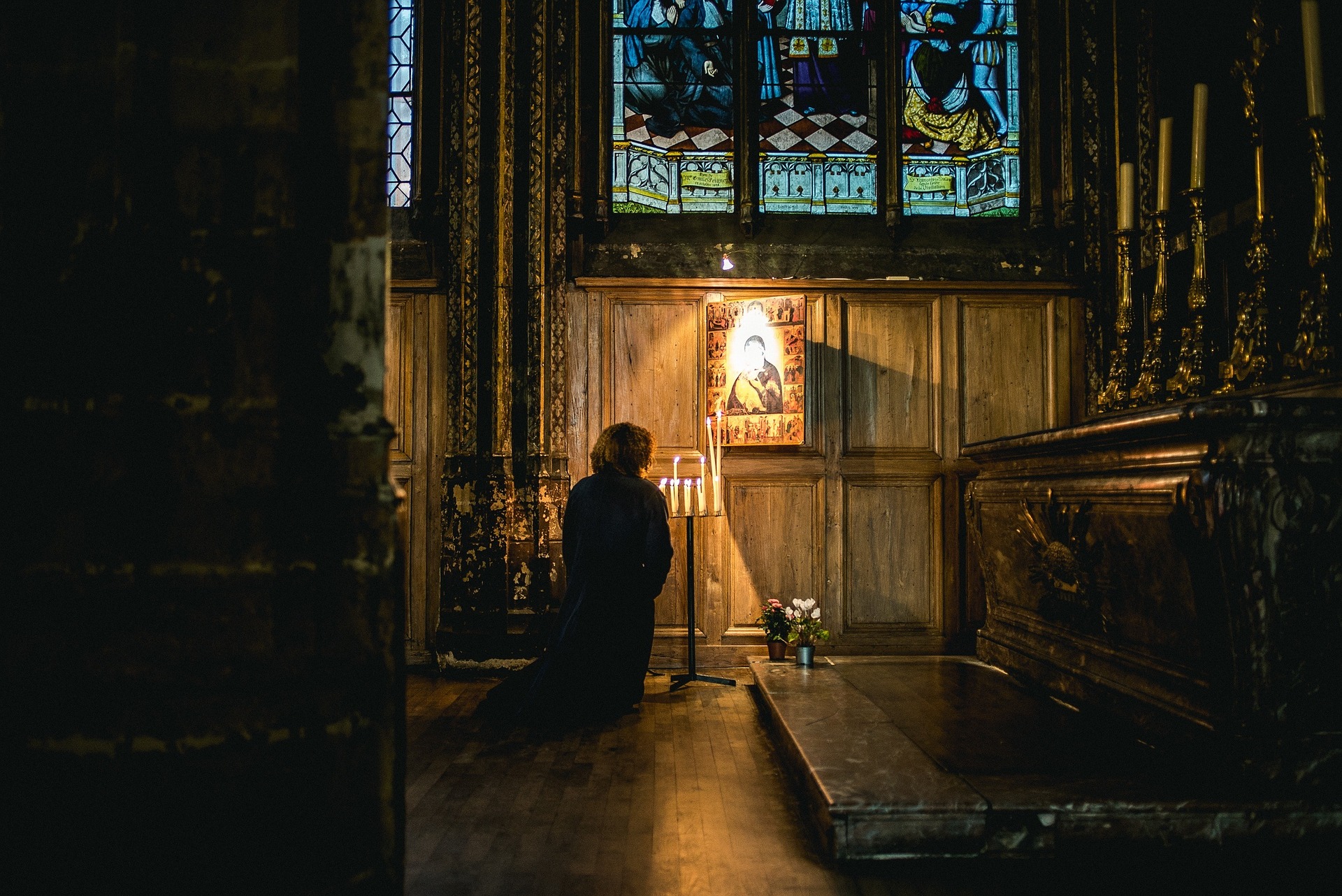 pray-kneeling-wes_schaeffer_from_todays_reading