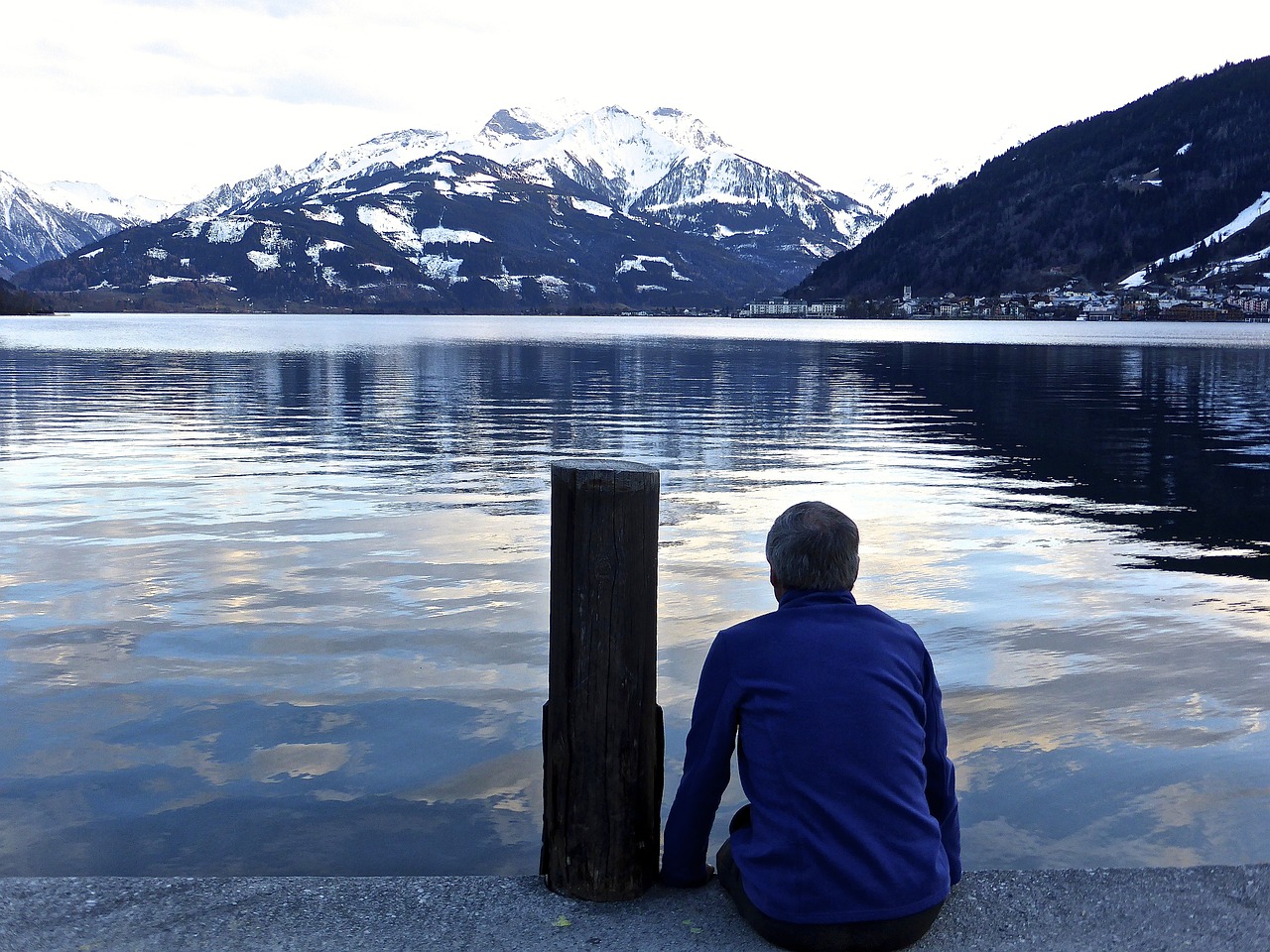 Create time to be alone with God in contemplative prayer from today's reading with Wes Schaeffer.